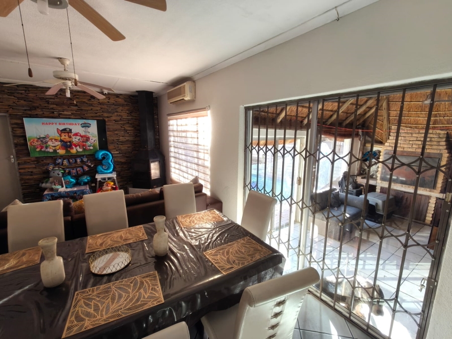 3 Bedroom Property for Sale in Safari Gardens North West